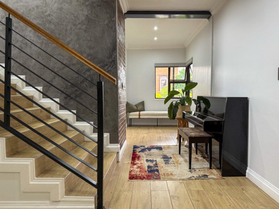 5 Bedroom Property for Sale in Midlands Estate Gauteng