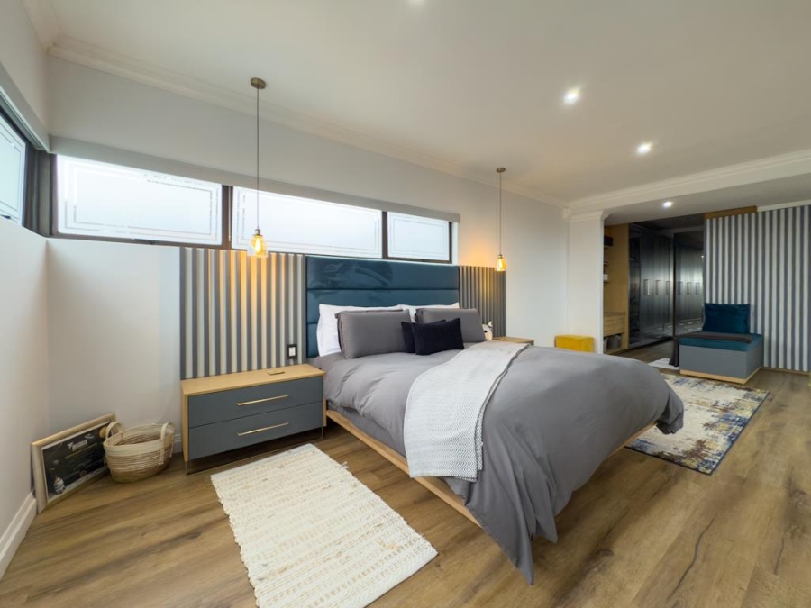 5 Bedroom Property for Sale in Midlands Estate Gauteng