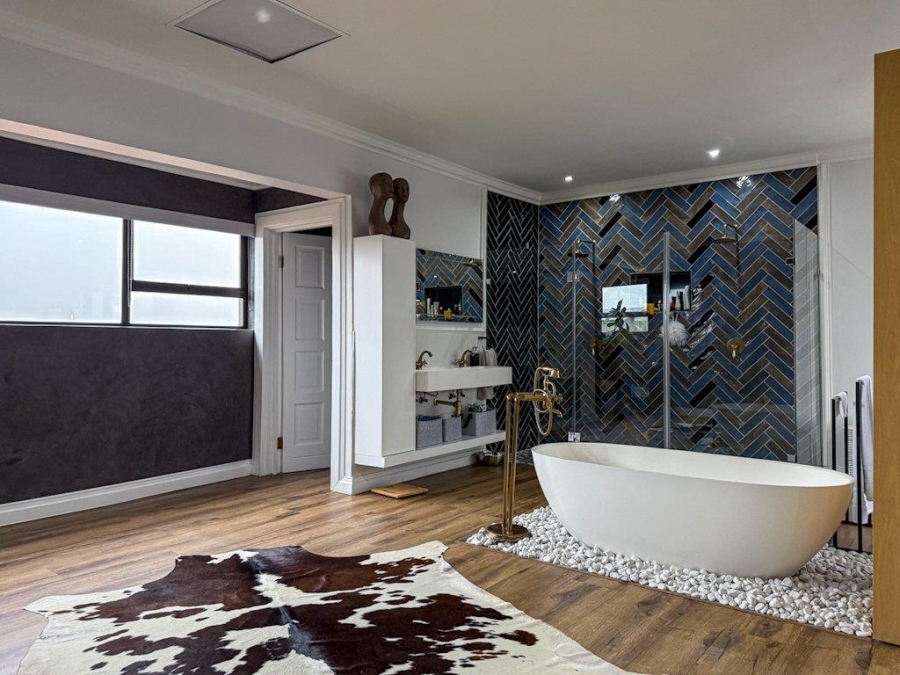 5 Bedroom Property for Sale in Midlands Estate Gauteng