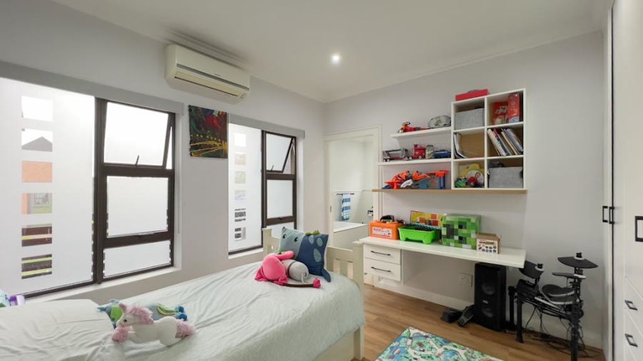 5 Bedroom Property for Sale in Midlands Estate Gauteng