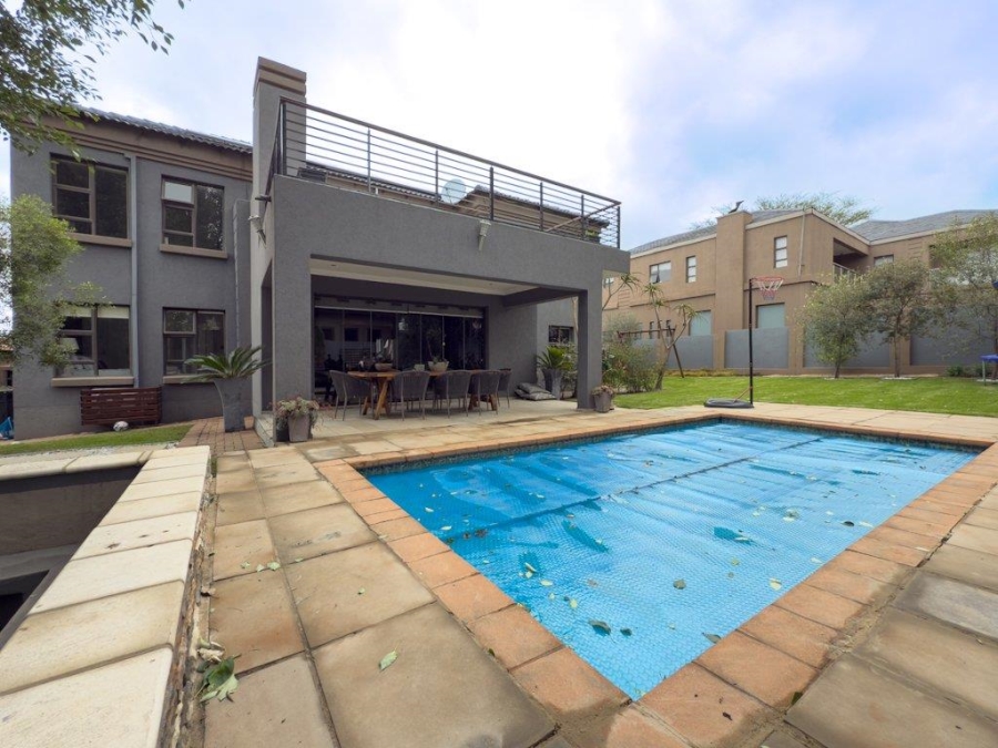 5 Bedroom Property for Sale in Midlands Estate Gauteng