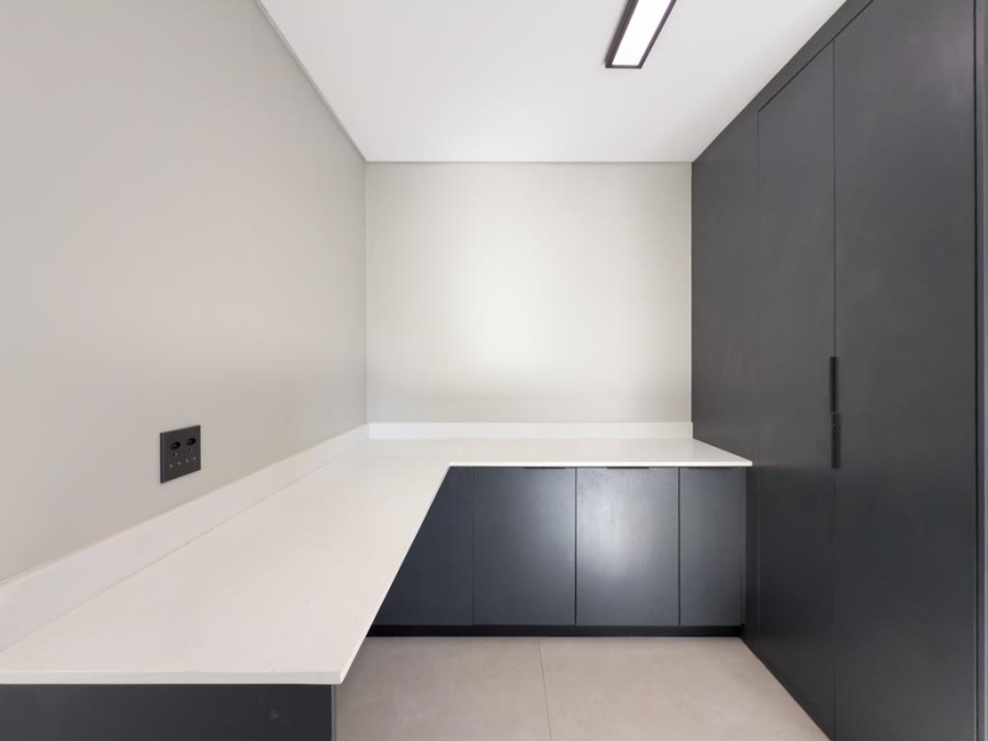 4 Bedroom Property for Sale in Midstream Estate Gauteng