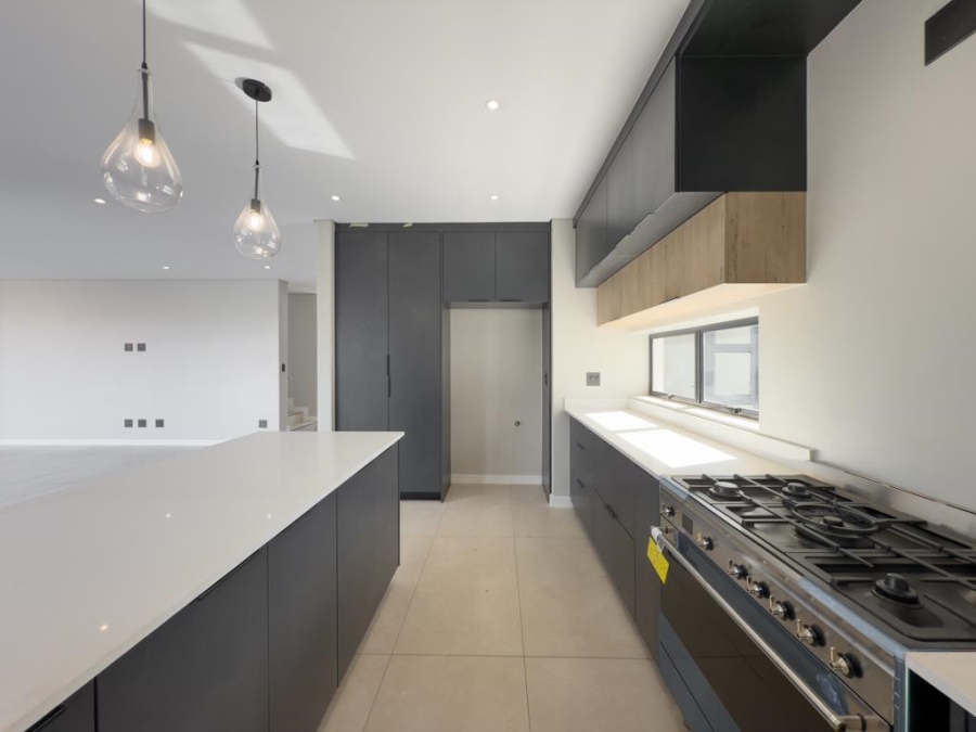 4 Bedroom Property for Sale in Midstream Estate Gauteng