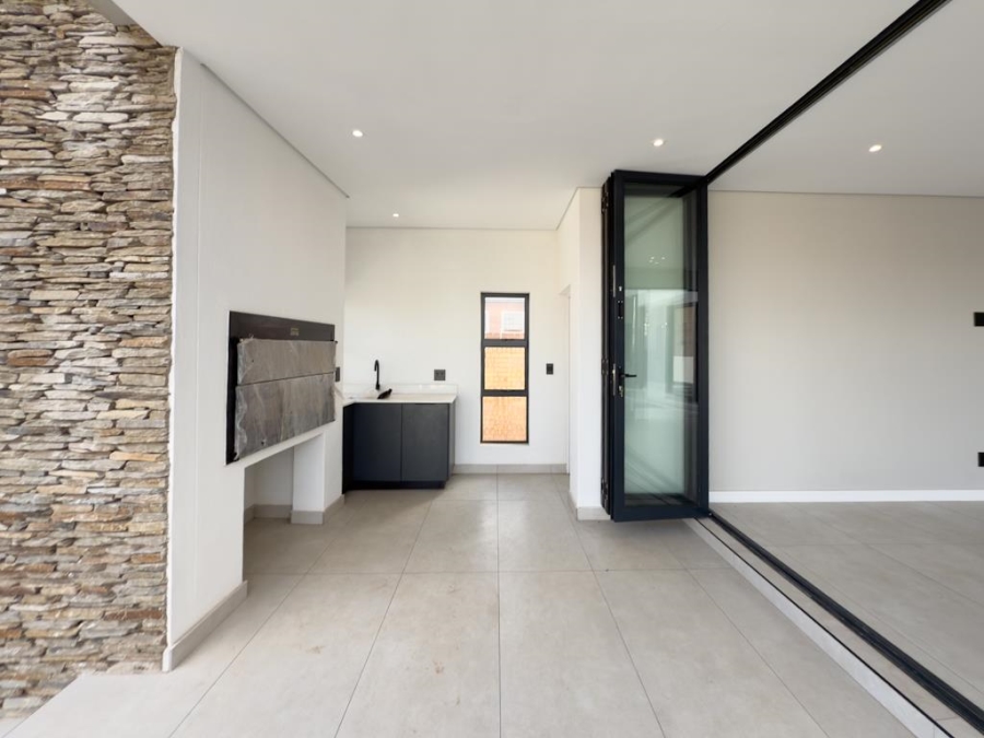 4 Bedroom Property for Sale in Midstream Estate Gauteng