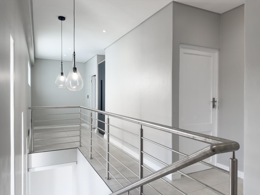 4 Bedroom Property for Sale in Midstream Estate Gauteng