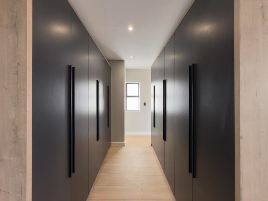 4 Bedroom Property for Sale in Midstream Estate Gauteng