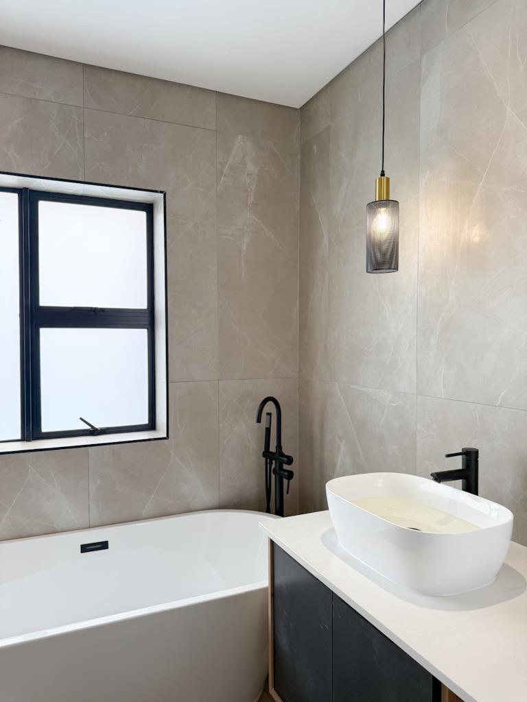 4 Bedroom Property for Sale in Midstream Estate Gauteng