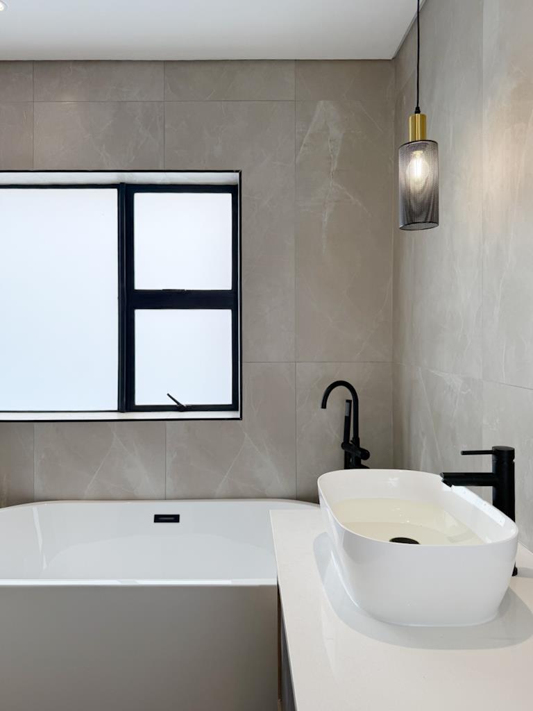 4 Bedroom Property for Sale in Midstream Estate Gauteng