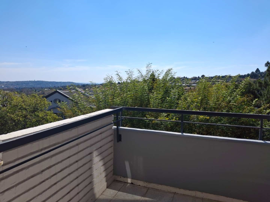 1 Bedroom Property for Sale in Benmore Gauteng