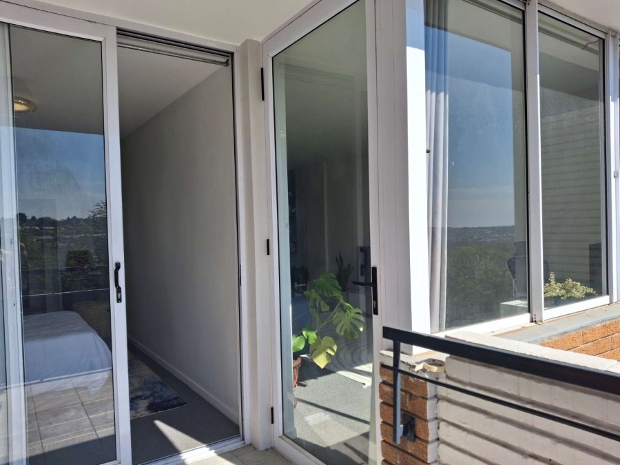 1 Bedroom Property for Sale in Benmore Gauteng