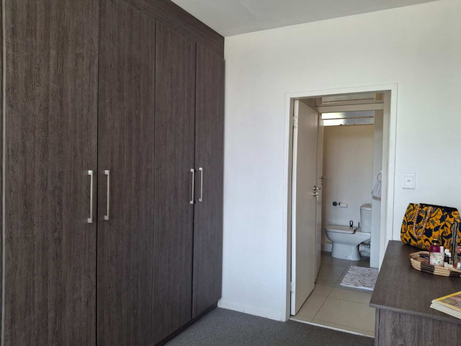 1 Bedroom Property for Sale in Benmore Gauteng