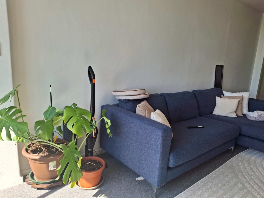 1 Bedroom Property for Sale in Benmore Gauteng