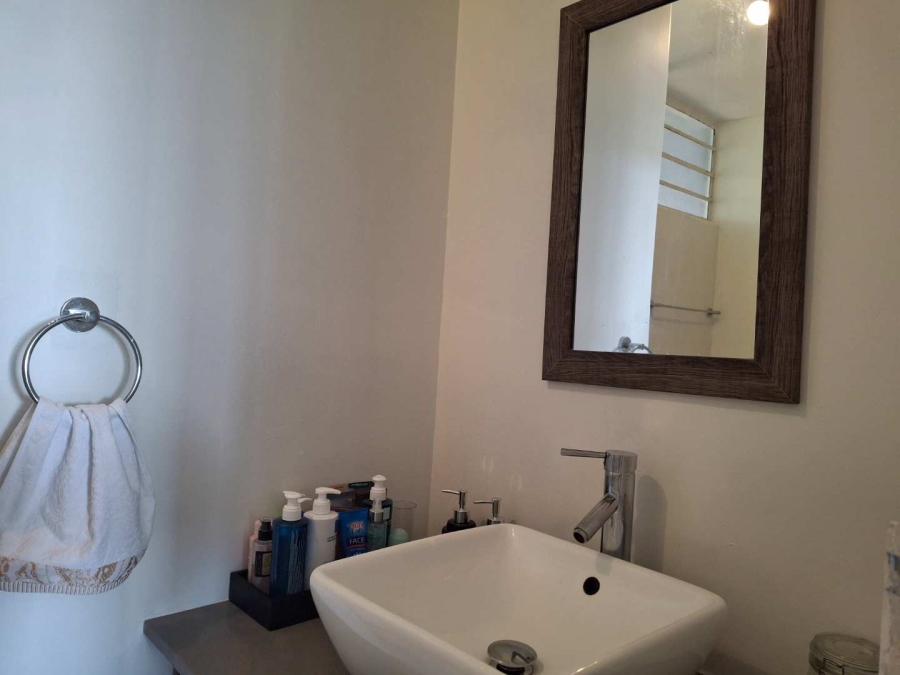 1 Bedroom Property for Sale in Benmore Gauteng