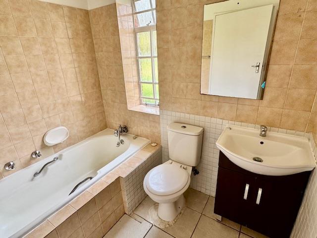 2 Bedroom Property for Sale in Sandown Gauteng