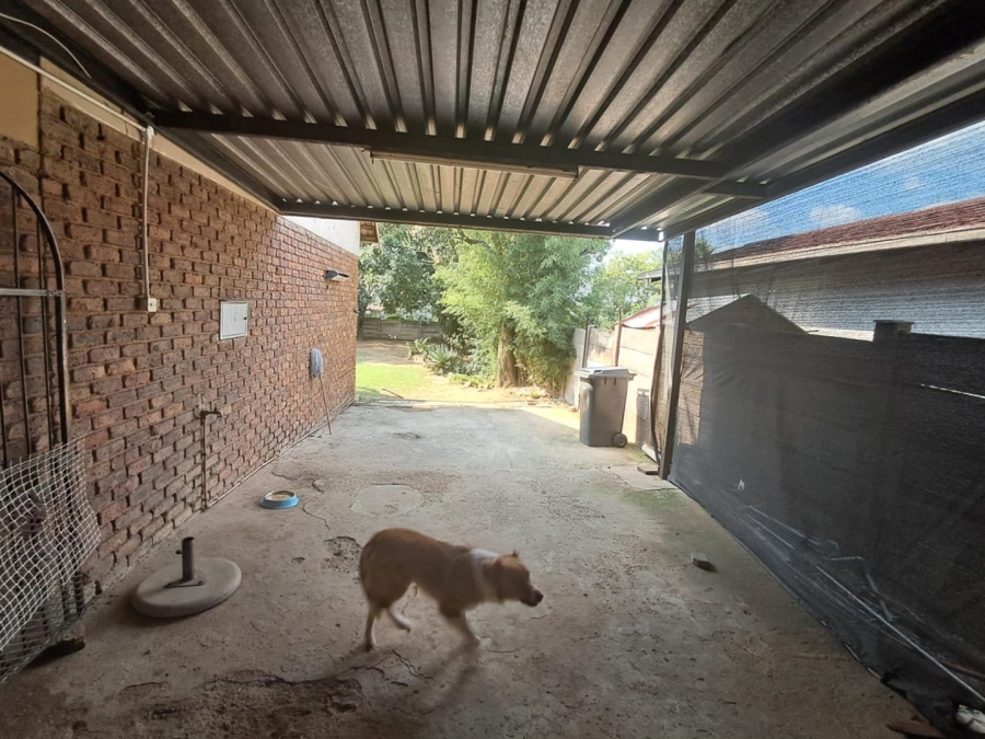 4 Bedroom Property for Sale in The Reeds Gauteng