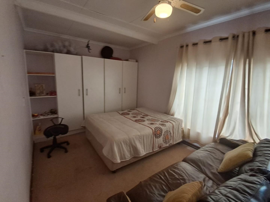 4 Bedroom Property for Sale in The Reeds Gauteng