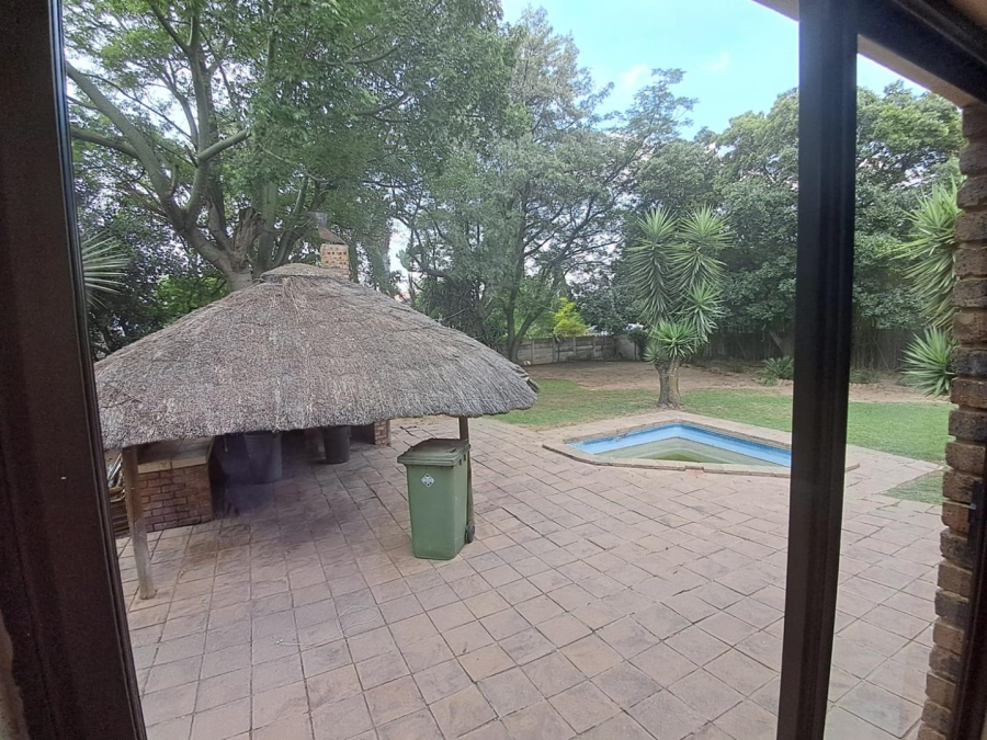 4 Bedroom Property for Sale in The Reeds Gauteng