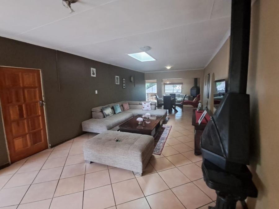 4 Bedroom Property for Sale in The Reeds Gauteng