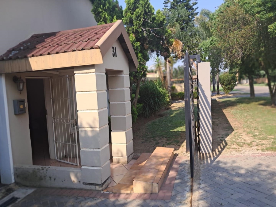 4 Bedroom Property for Sale in The Reeds Gauteng