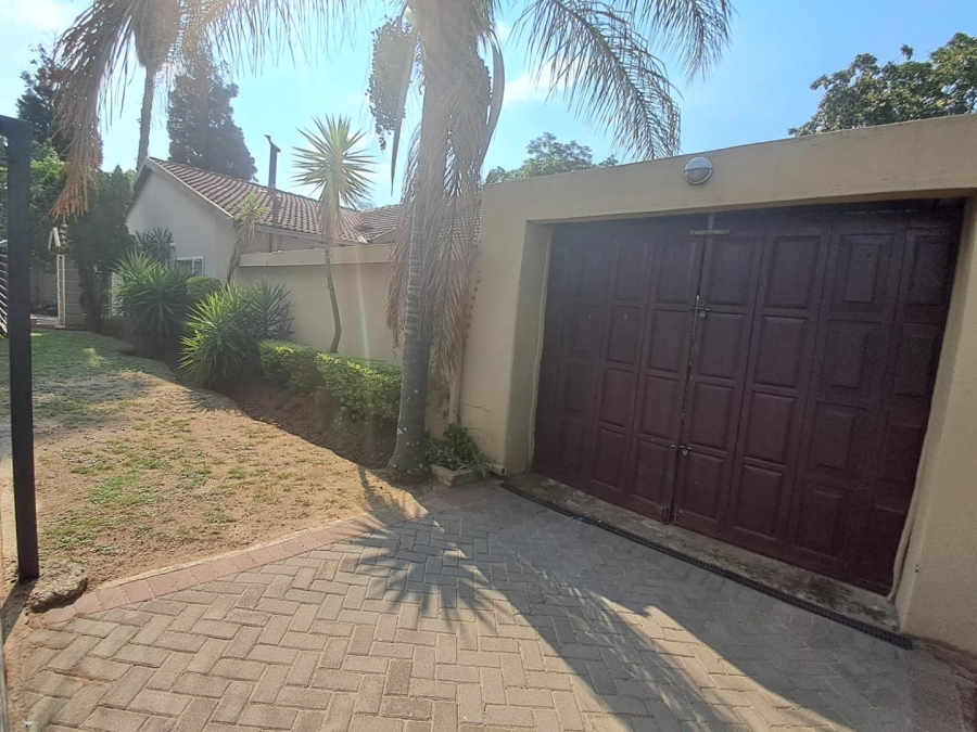 4 Bedroom Property for Sale in The Reeds Gauteng