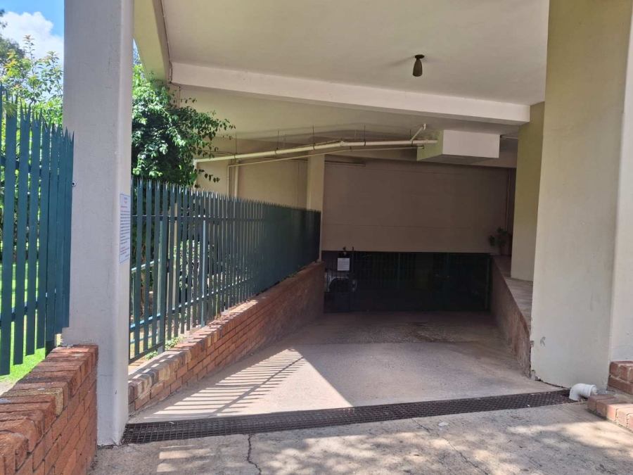 To Let 3 Bedroom Property for Rent in Illovo Gauteng