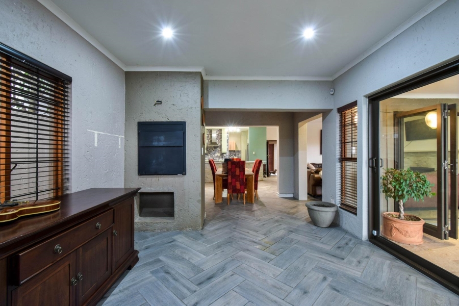 3 Bedroom Property for Sale in Moreleta Park Gauteng