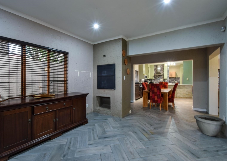 3 Bedroom Property for Sale in Moreleta Park Gauteng