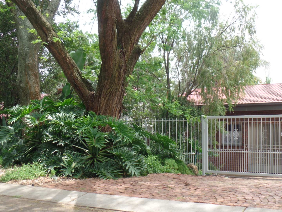 4 Bedroom Property for Sale in Monument Park Gauteng