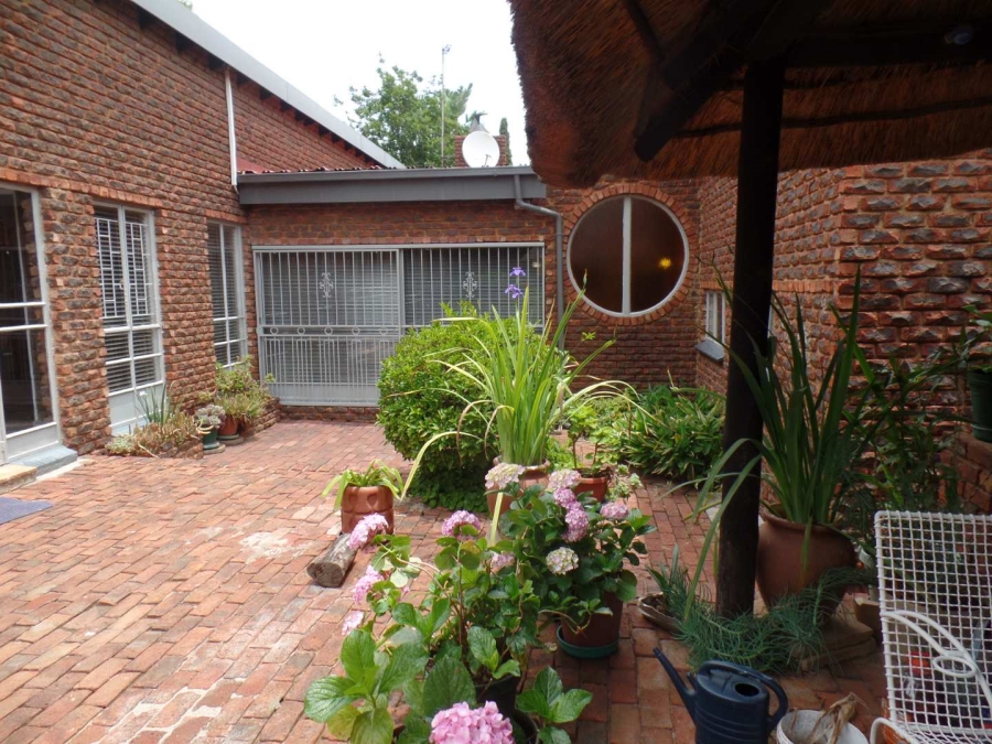 4 Bedroom Property for Sale in Monument Park Gauteng