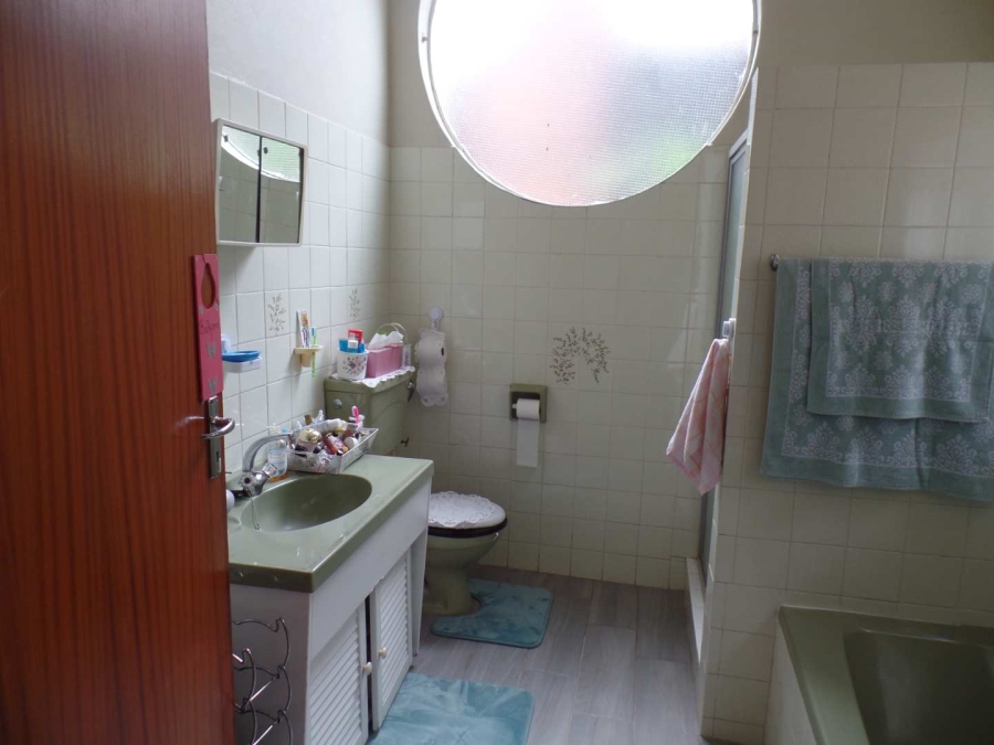 4 Bedroom Property for Sale in Monument Park Gauteng