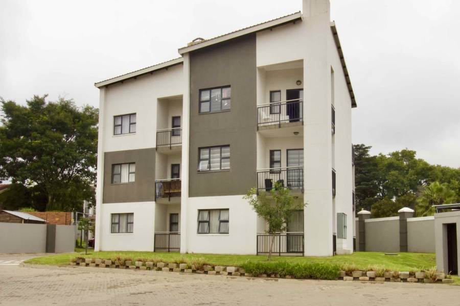 2 Bedroom Property for Sale in Elardus Park Gauteng