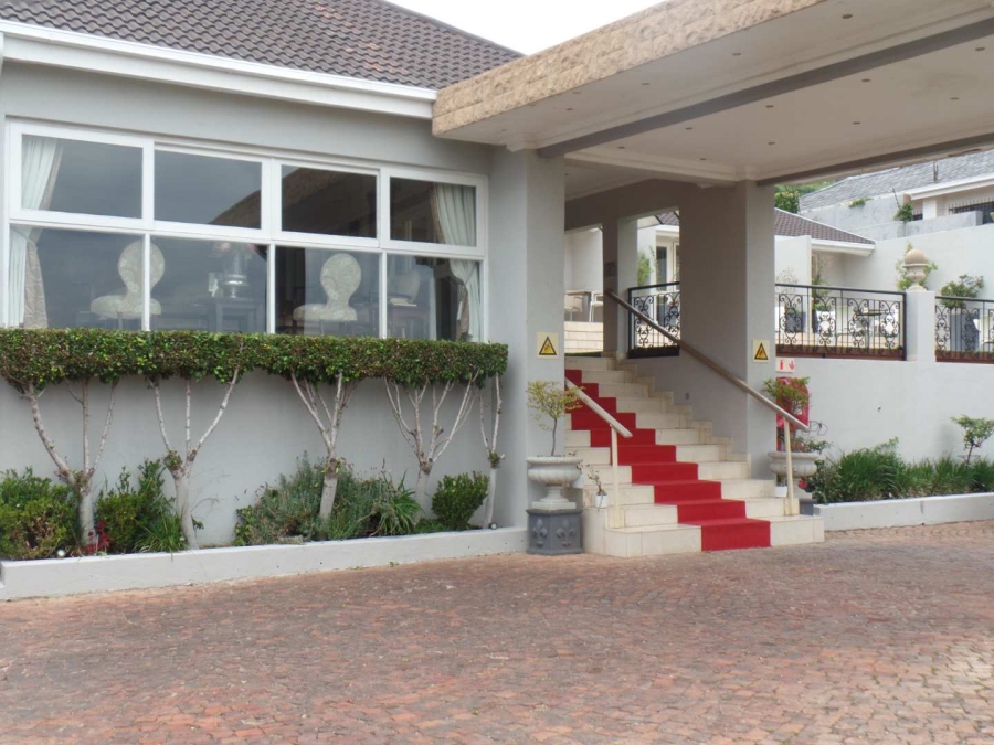 9 Bedroom Property for Sale in Groenkloof Gauteng