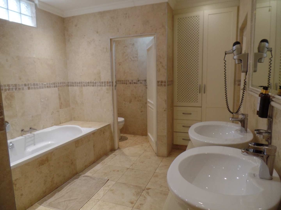 9 Bedroom Property for Sale in Groenkloof Gauteng