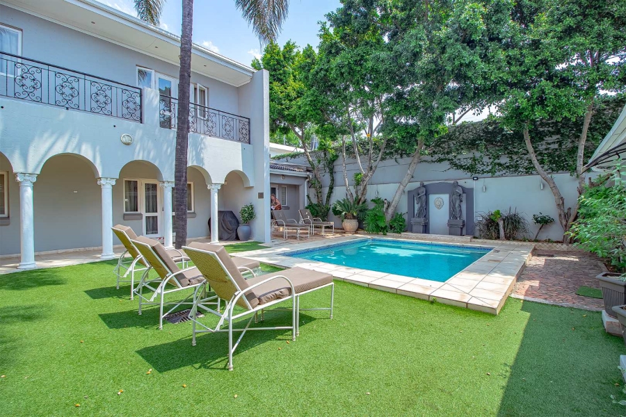 9 Bedroom Property for Sale in Groenkloof Gauteng