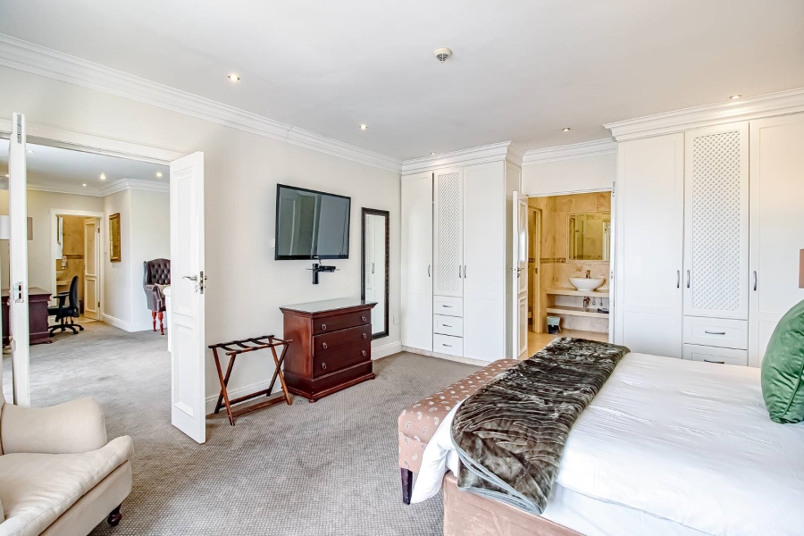 9 Bedroom Property for Sale in Groenkloof Gauteng