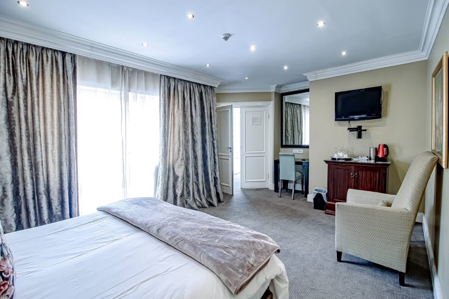 9 Bedroom Property for Sale in Groenkloof Gauteng