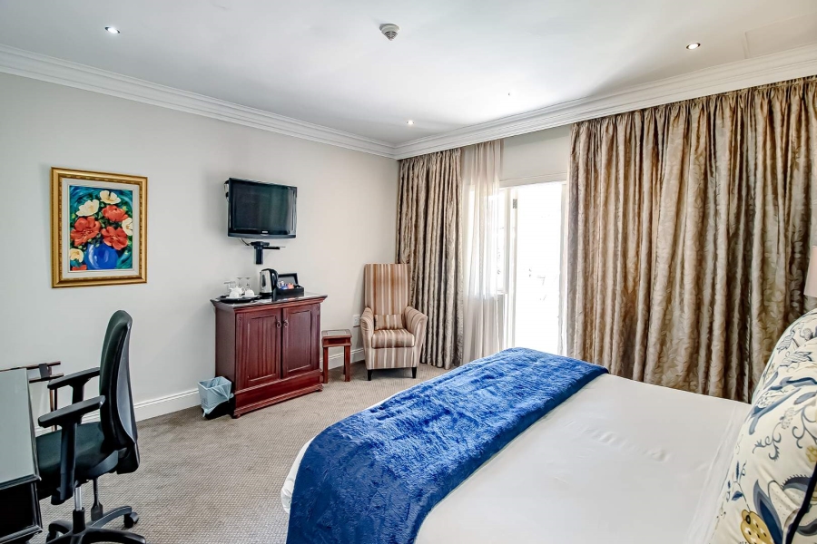 9 Bedroom Property for Sale in Groenkloof Gauteng