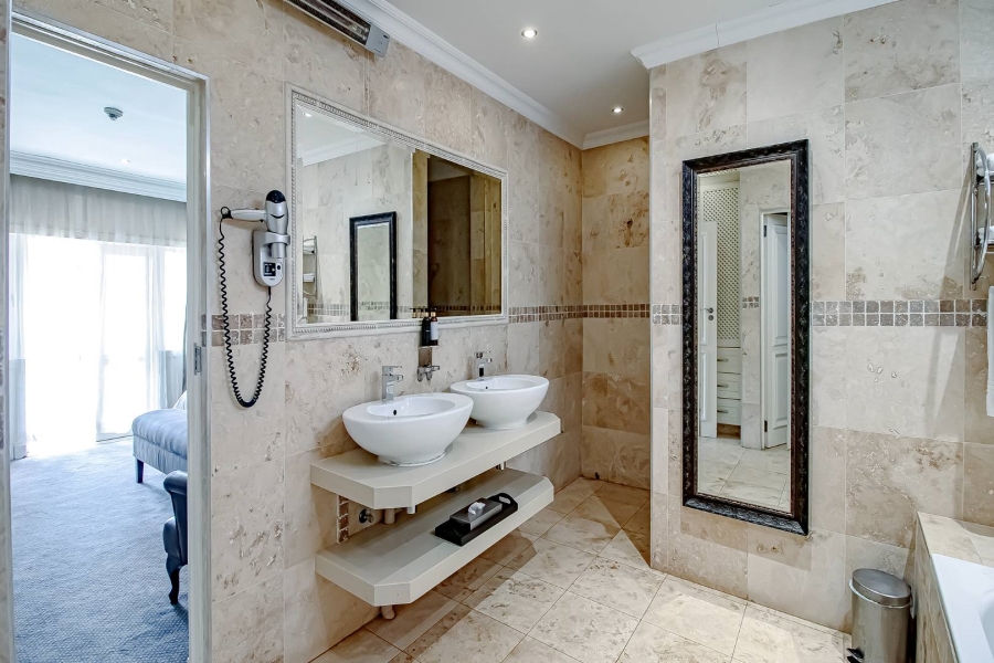 9 Bedroom Property for Sale in Groenkloof Gauteng