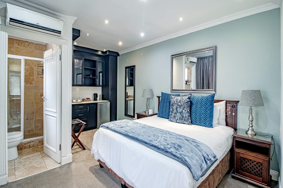 9 Bedroom Property for Sale in Groenkloof Gauteng