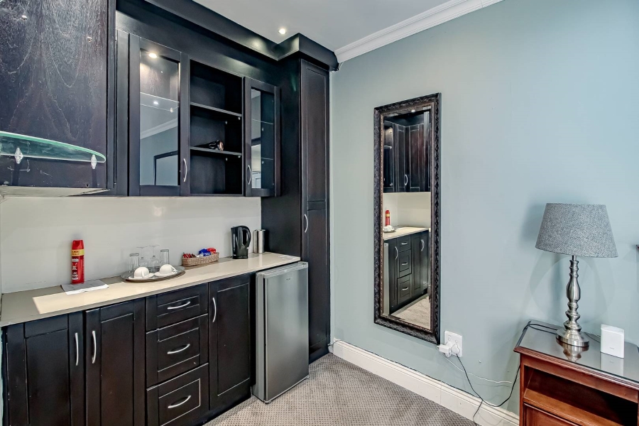 9 Bedroom Property for Sale in Groenkloof Gauteng