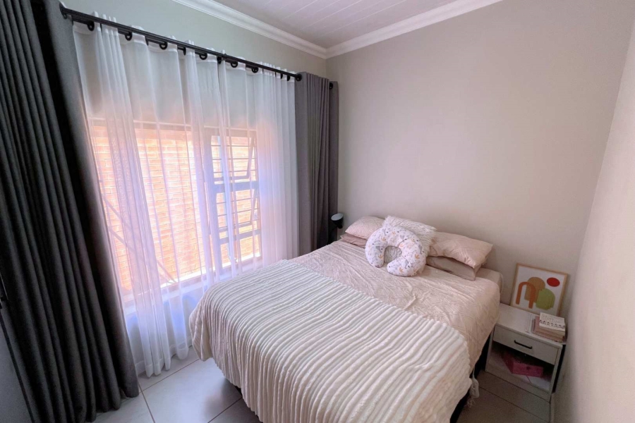 2 Bedroom Property for Sale in Annlin Gauteng