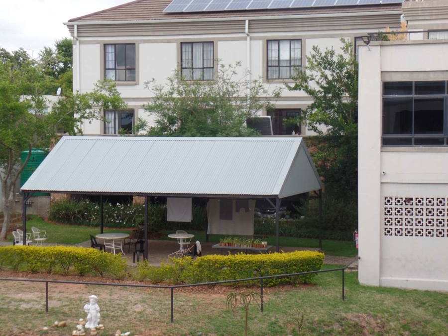 2 Bedroom Property for Sale in Rietvalleirand Gauteng