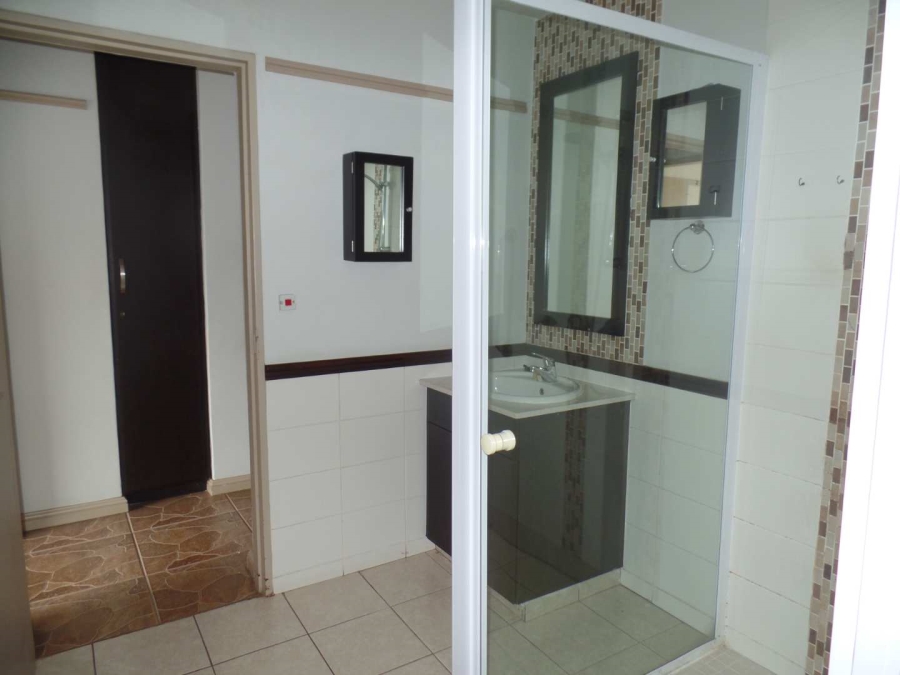 2 Bedroom Property for Sale in Rietvalleirand Gauteng