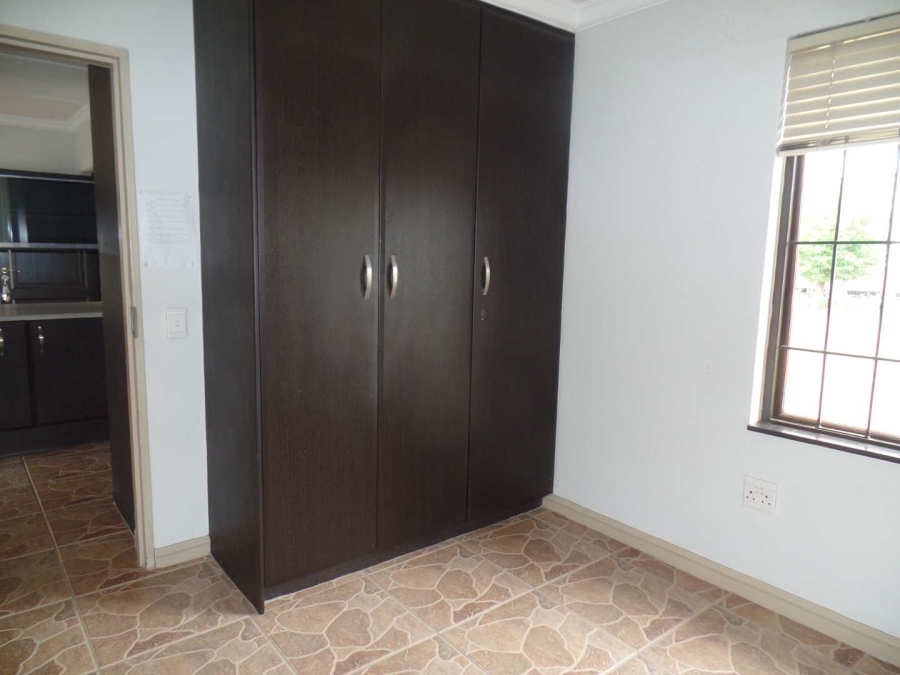 2 Bedroom Property for Sale in Rietvalleirand Gauteng