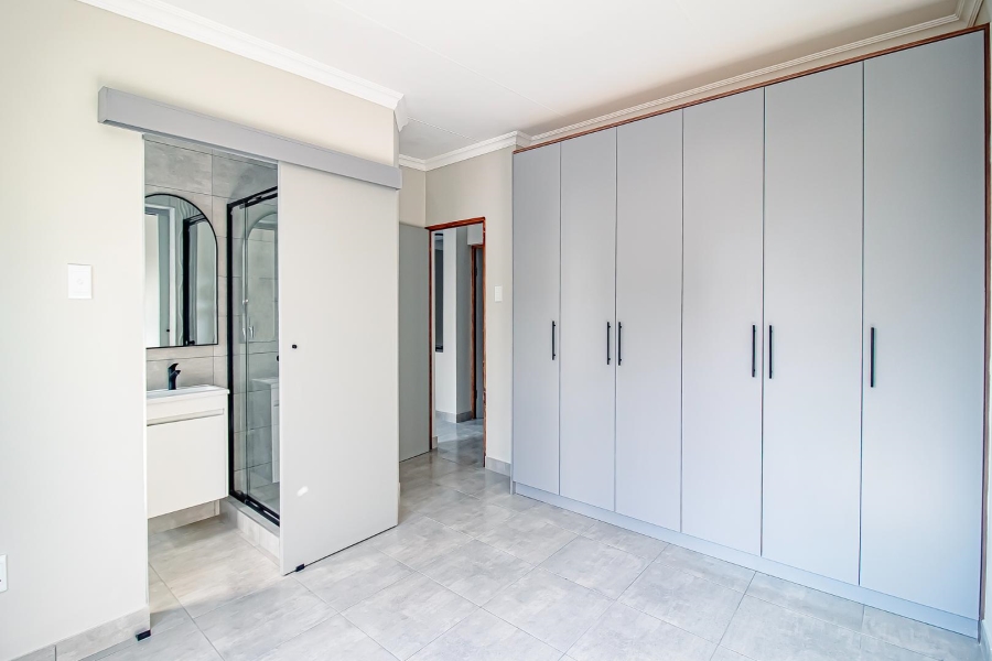 2 Bedroom Property for Sale in Muckleneuk Gauteng