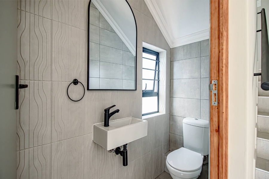 2 Bedroom Property for Sale in Muckleneuk Gauteng