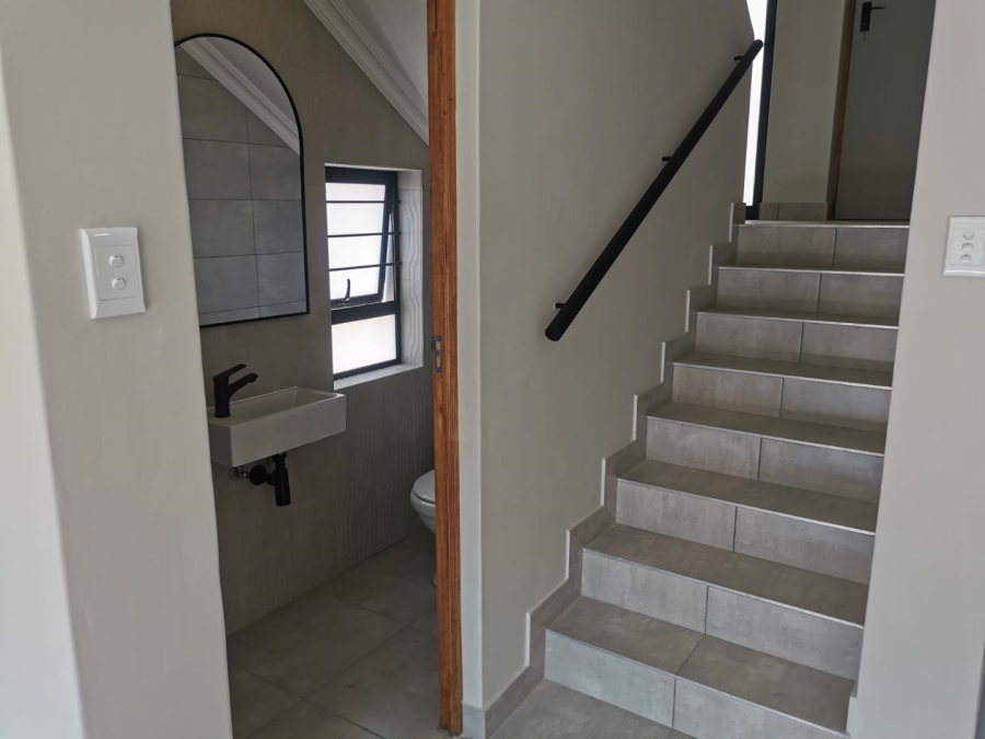 2 Bedroom Property for Sale in Muckleneuk Gauteng