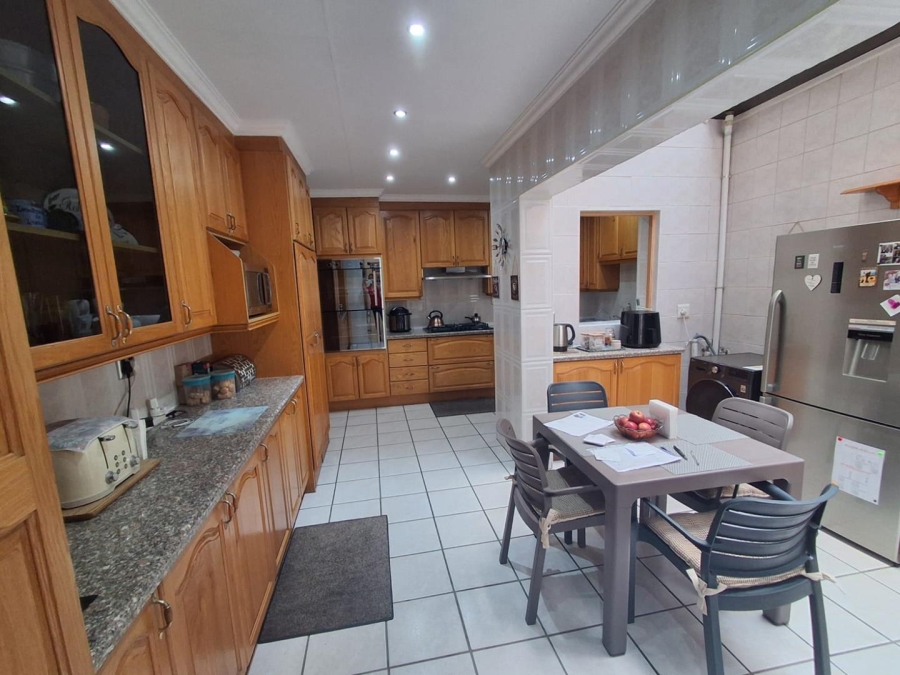 3 Bedroom Property for Sale in New Redruth Gauteng