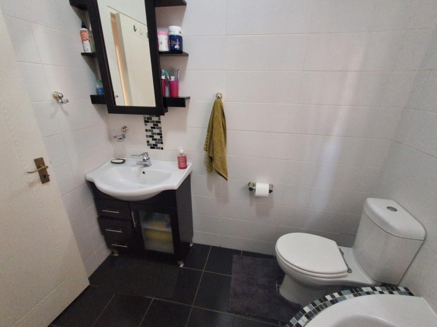 3 Bedroom Property for Sale in New Redruth Gauteng