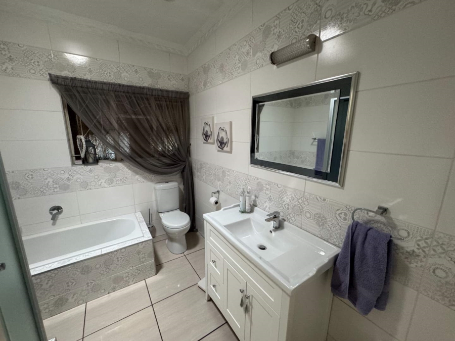 4 Bedroom Property for Sale in Randhart Gauteng